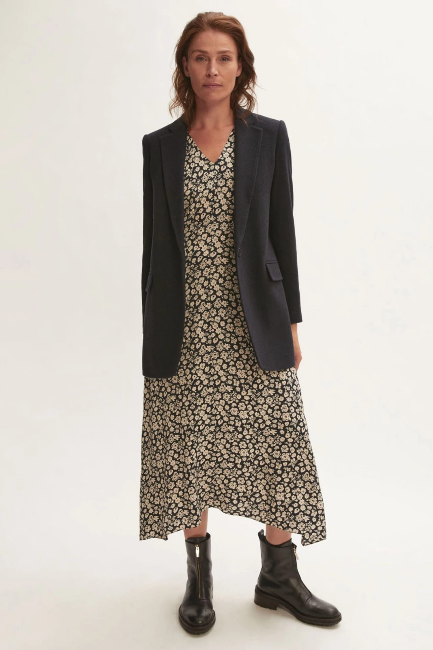 Jigsaw Black Relaxed Herringbone Blazer 4 Jigsaw Black Relaxed Herringbone Blazer - Image 4