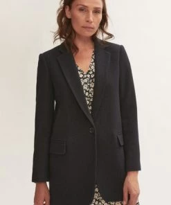 Jigsaw Black Relaxed Herringbone Blazer 11 Jigsaw Black Relaxed Herringbone Blazer -Jigsaw Sales Shop unnamed file 1059
