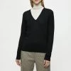 Jigsaw Black Merino V-Neck Jumper