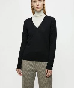 Jigsaw Black Merino V-Neck Jumper