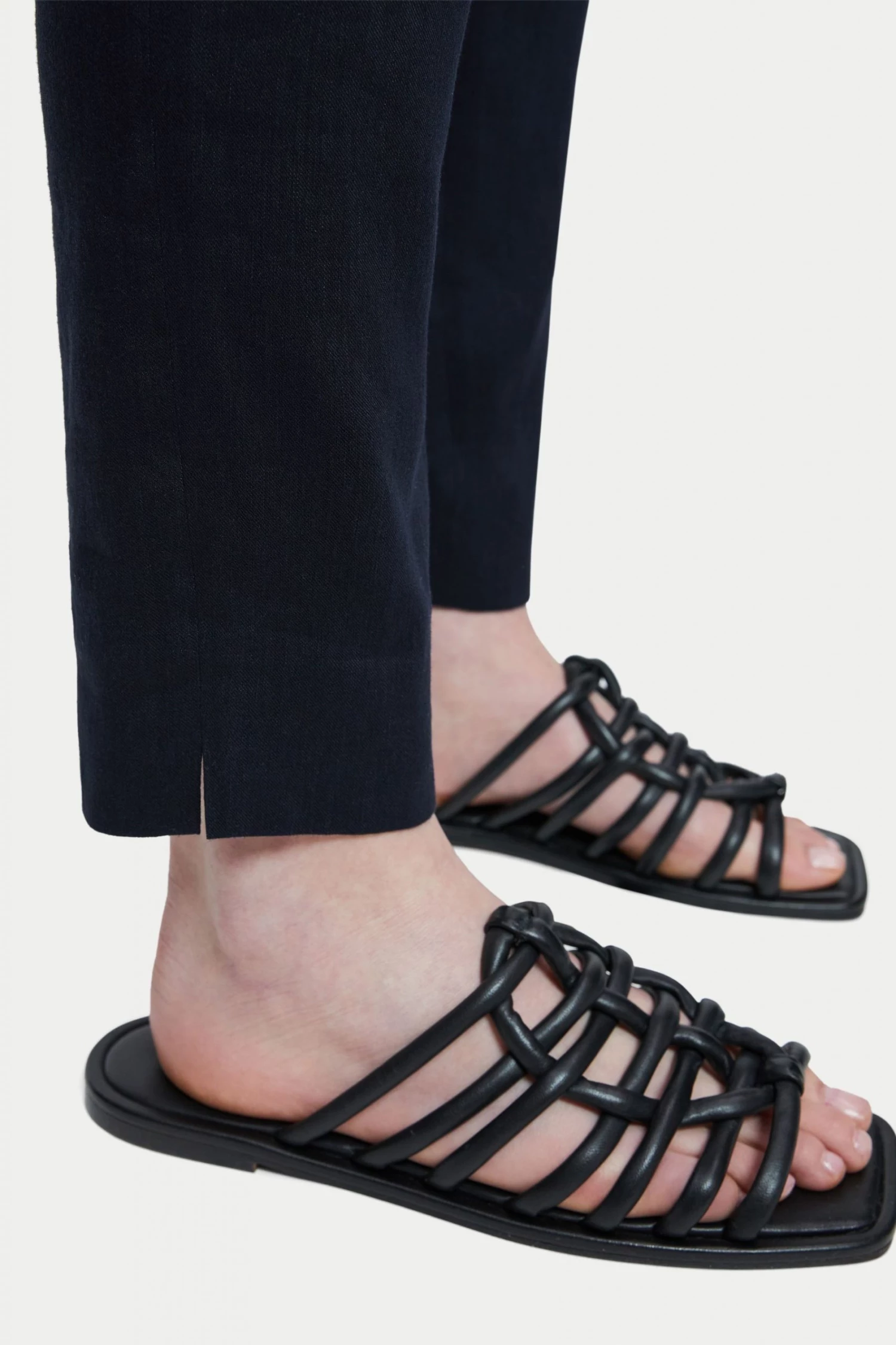 Jigsaw Blue Palmer Portofino Linen Trousers 4 Jigsaw Blue Palmer Portofino Linen Trousers - Image 4