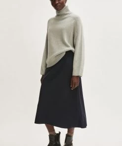 Jigsaw Black Bias Midi Slip Skirt -Jigsaw Sales Shop unnamed file 437 scaled