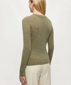 Jigsaw Sales Shop -Jigsaw Sales Shop unnamed file 672 scaled